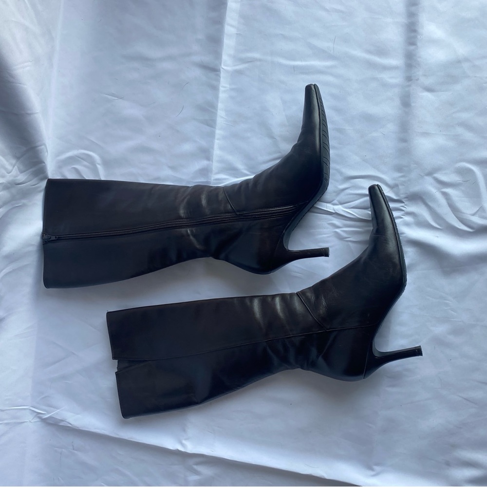Women’s heel boots